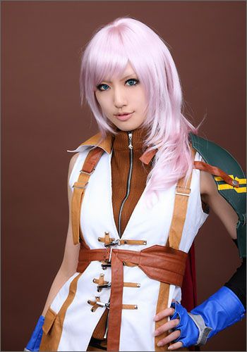 ファイナルファンタジーXIII ライトニング 風 ウィッグ 過去販売